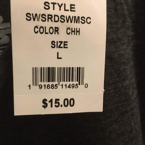 Star Wars Milennium Falcon t-shirt, new with tags - Picture 3 of 4